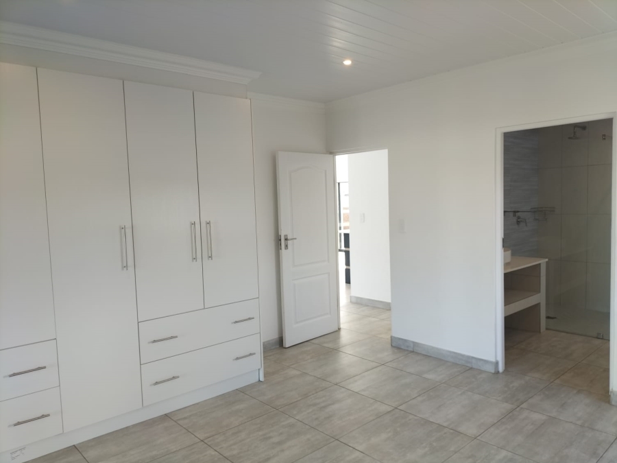 3 Bedroom Property for Sale in Stilbaai Wes Western Cape